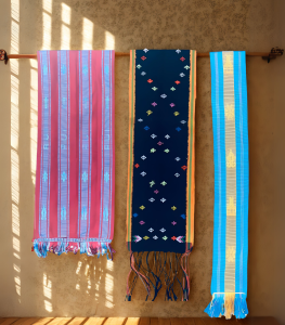 koleksi paket adat Nusa Tenggara Timur